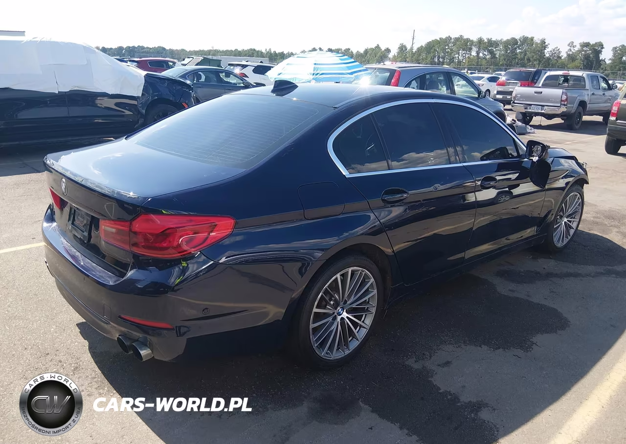 2019 BMW 530I VIN:WBAJA5C56KWW04946 - 4