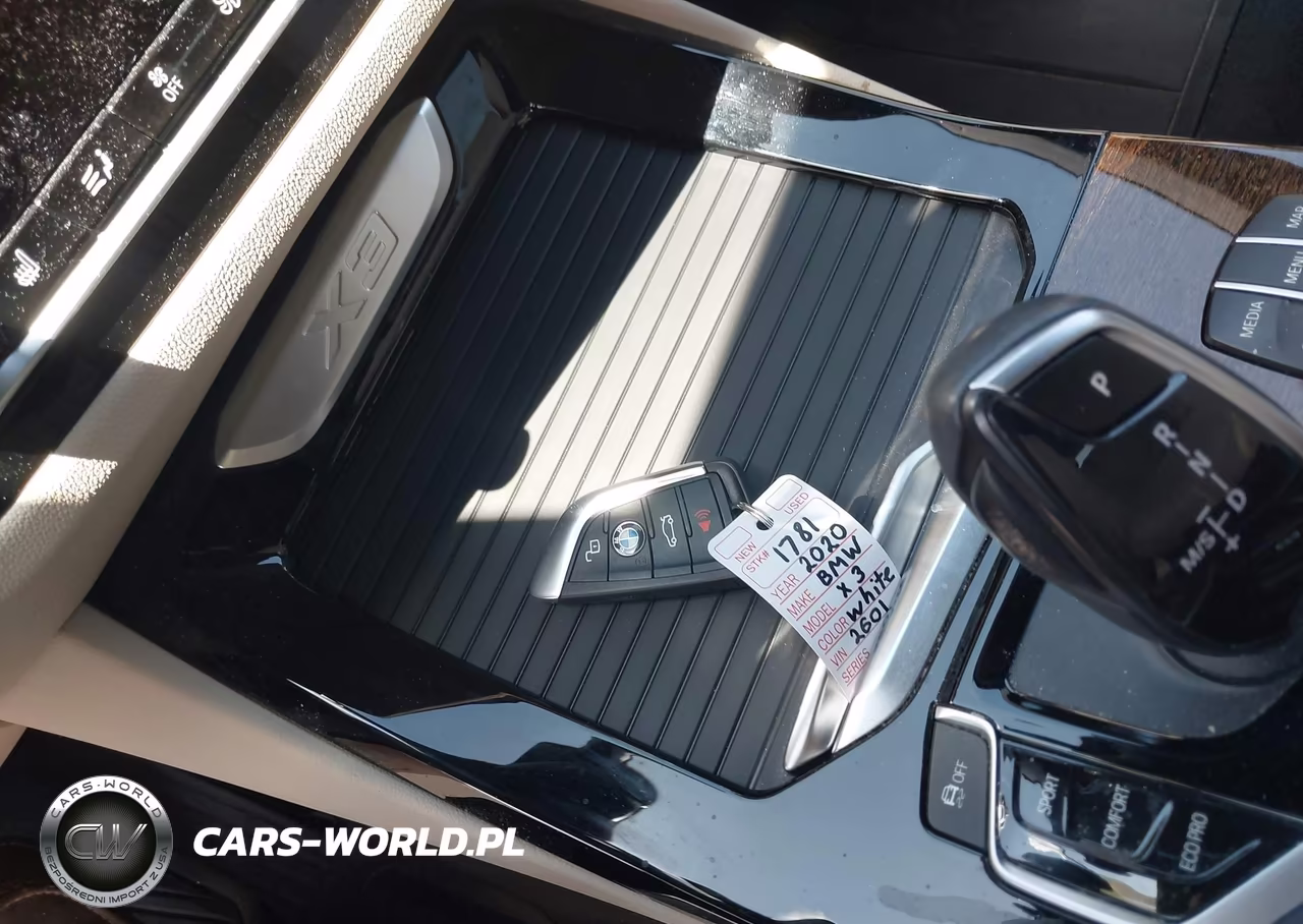 2020 BMW X3 xDrive30I VIN:5UXTY5C00L9C32601 - 11