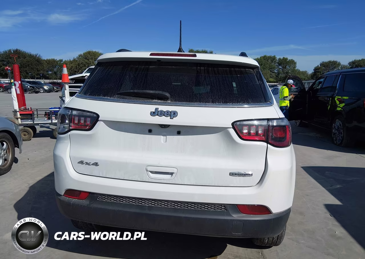 2024 Jeep Compass Latitude 4X4 VIN:3C4NJDBN4RT153550 - 17