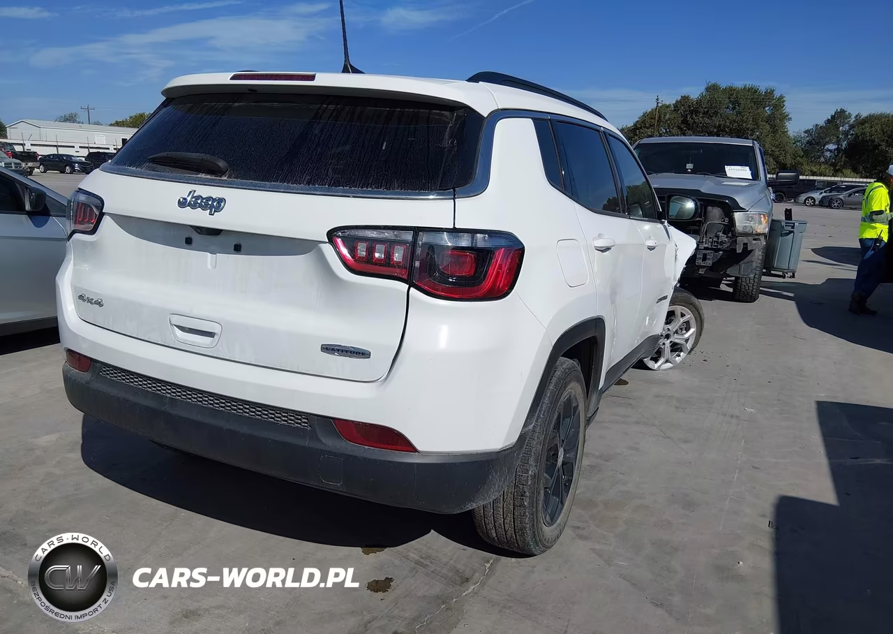 2024 Jeep Compass Latitude 4X4 VIN:3C4NJDBN4RT153550 - 4