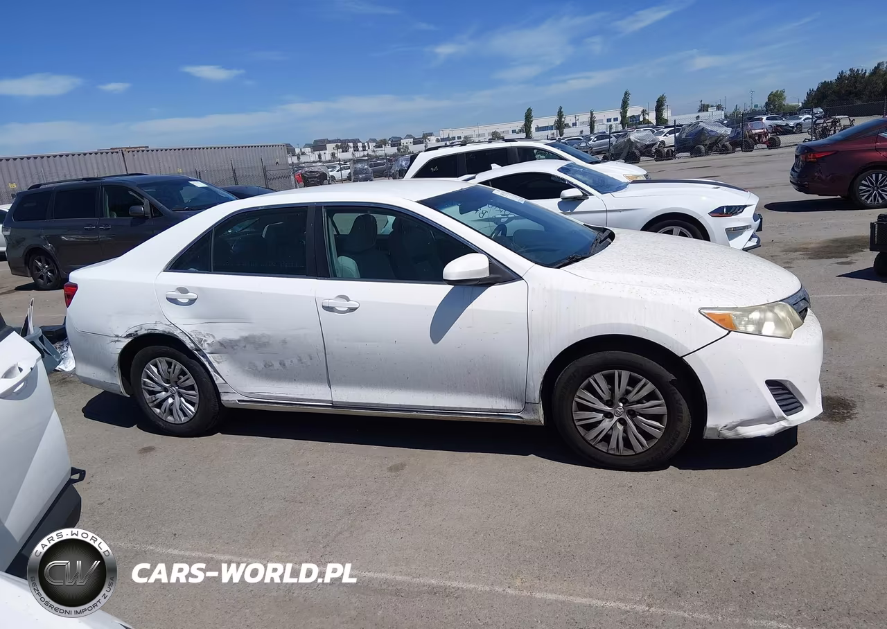 2012 Toyota Camry Le VIN:4T4BF1FK2CR273963 - 13