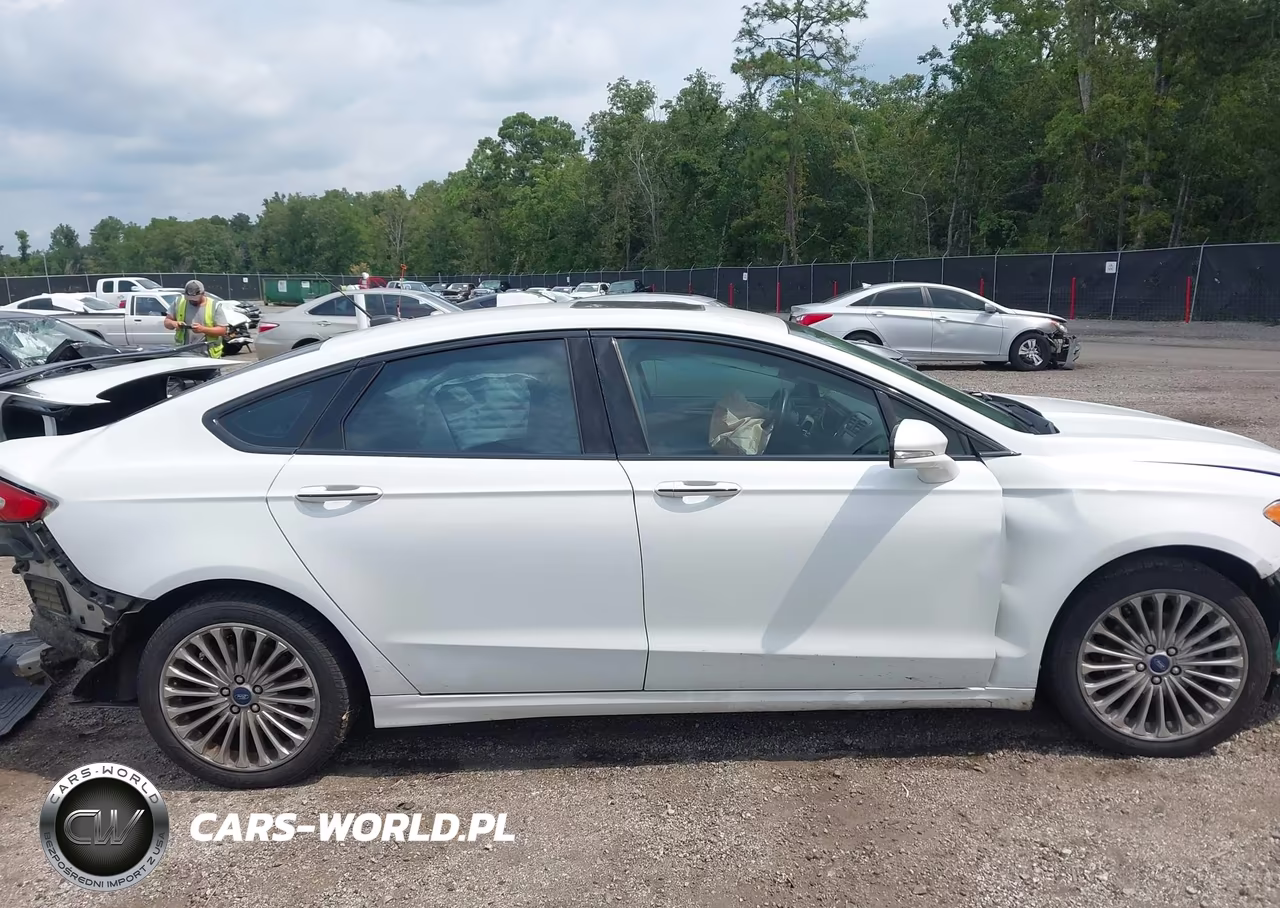2015 Ford Fusion Titanium VIN:3FA6P0K97FR238329 - 13