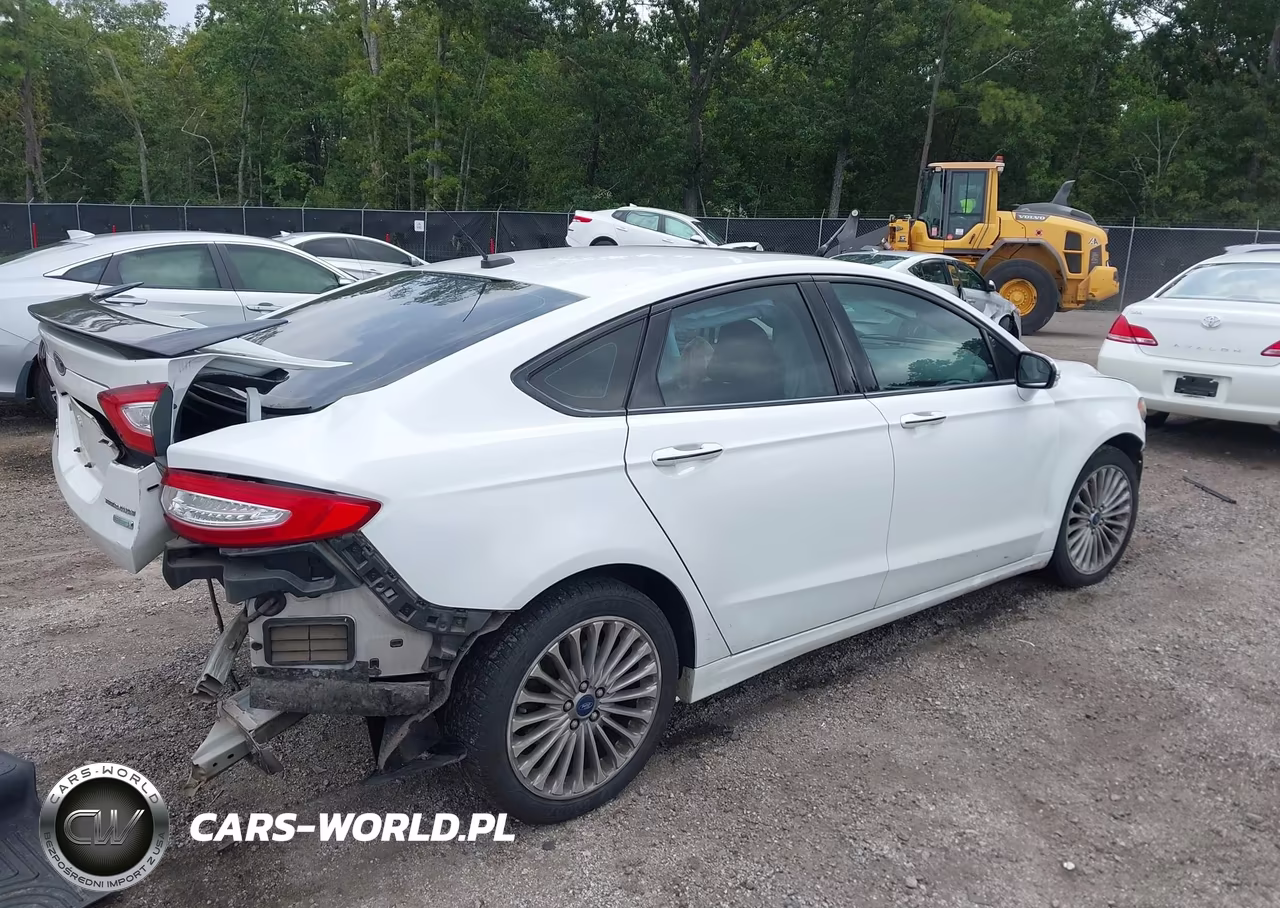 2015 Ford Fusion Titanium VIN:3FA6P0K97FR238329 - 4