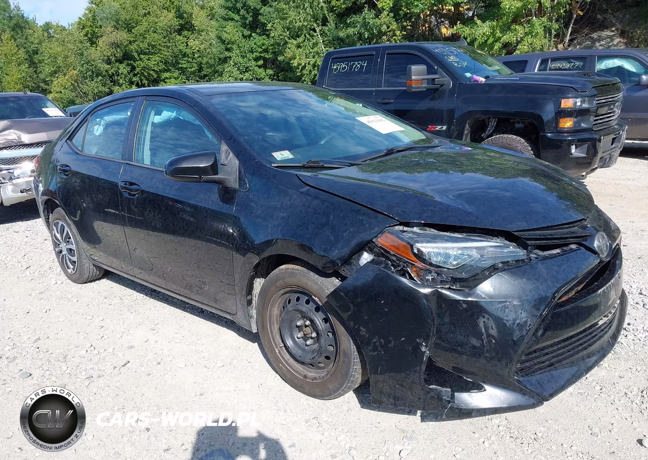 2018 Toyota Corolla Le VIN:2T1BURHE6JC079490 - 1