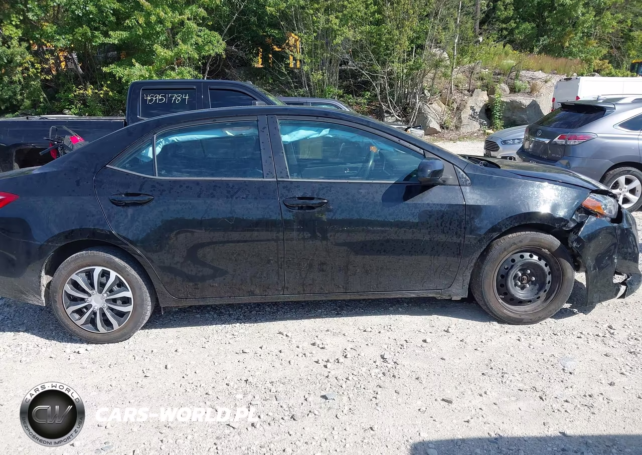 2018 Toyota Corolla Le VIN:2T1BURHE6JC079490 - 13
