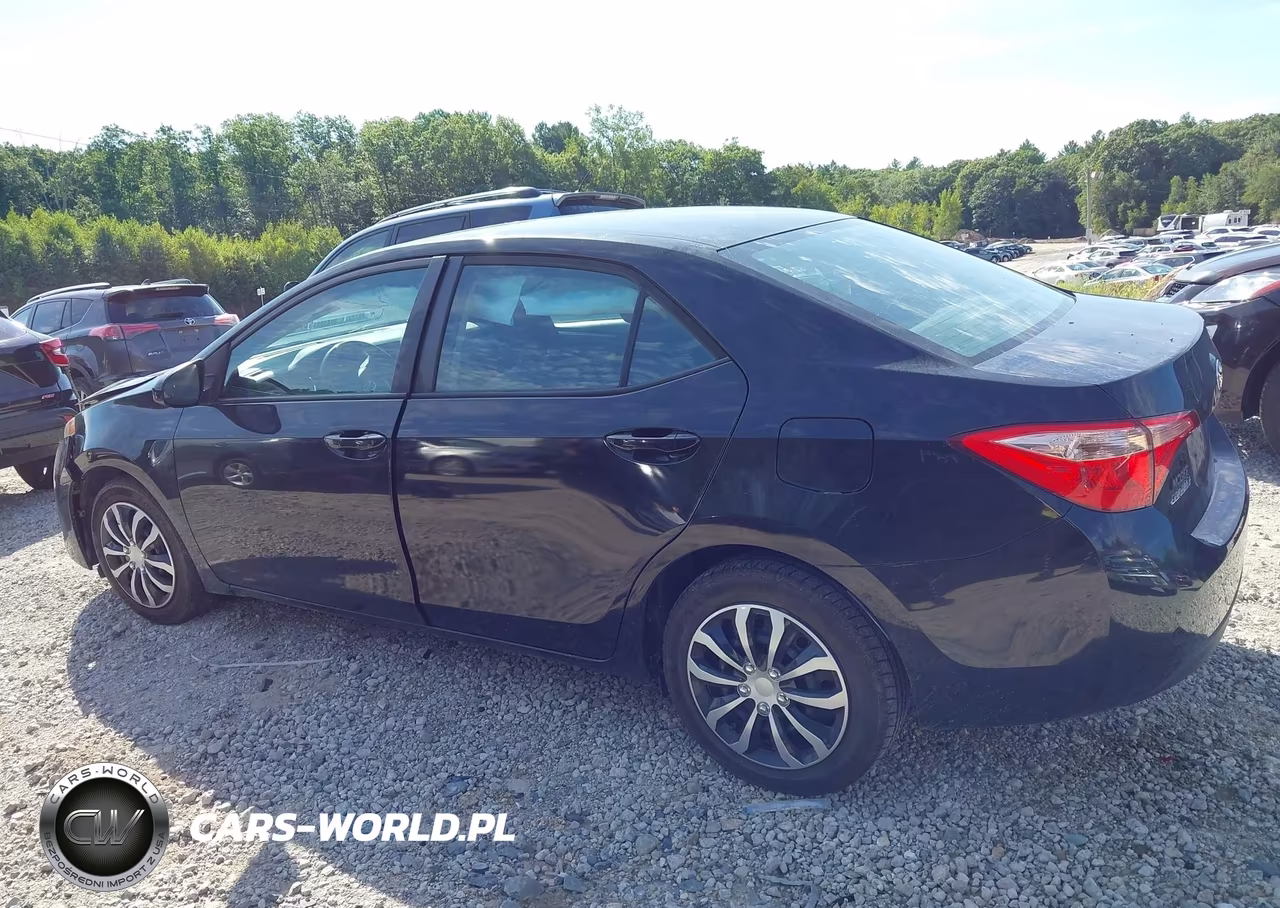 2018 Toyota Corolla Le VIN:2T1BURHE6JC079490 - 14
