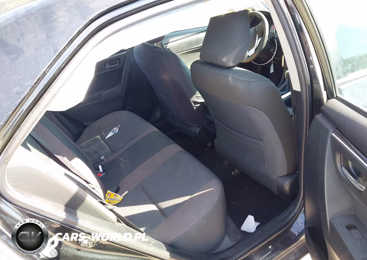 2018 Toyota Corolla Le VIN:2T1BURHE6JC079490 - 8