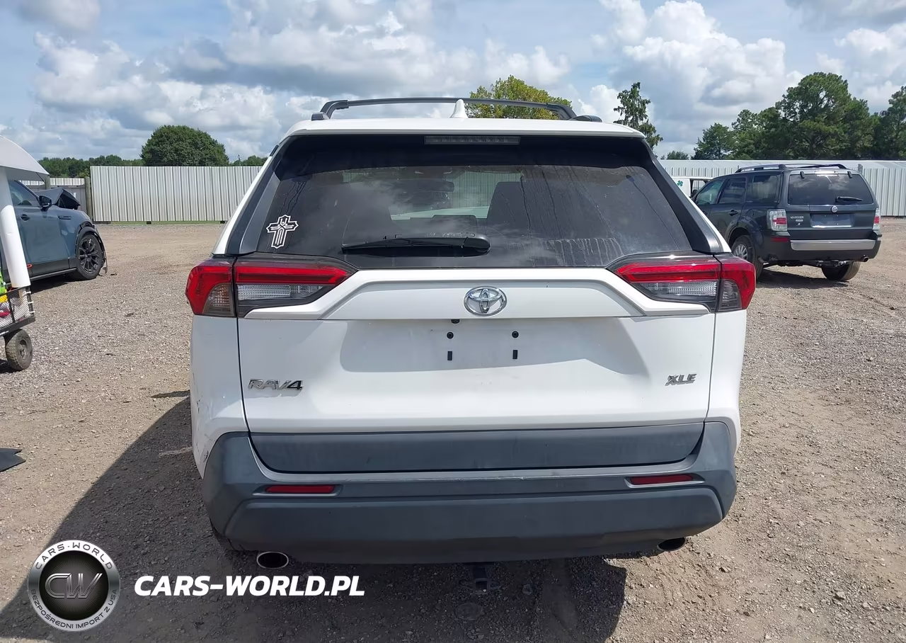 2020 Toyota Rav4 Xle VIN:2T3W1RFV3LC054666 - 17