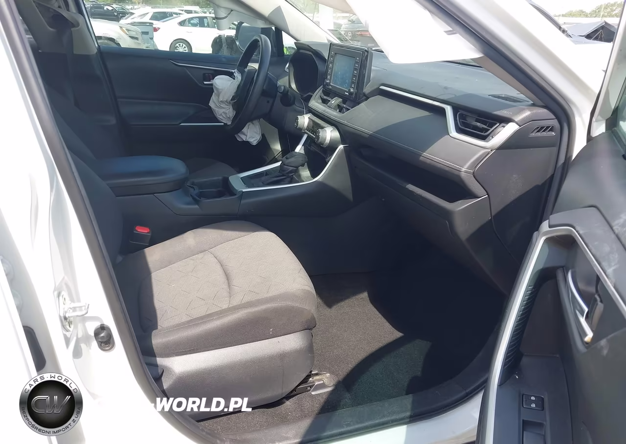 2020 Toyota Rav4 Xle VIN:2T3W1RFV3LC054666 - 5