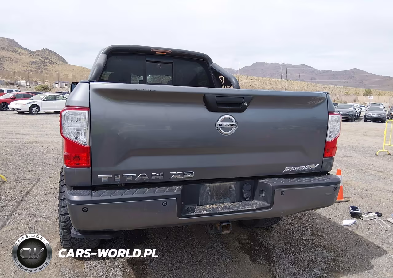 2018 Nissan Titan Xd Pro-4X Diesel VIN:1N6BA1F46JN535616 - 17