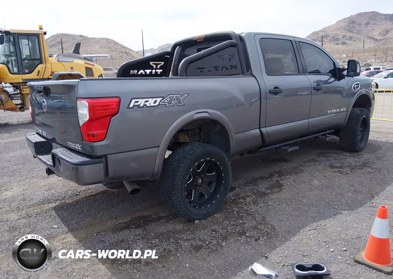 2018 Nissan Titan Xd Pro-4X Diesel VIN:1N6BA1F46JN535616 - 4