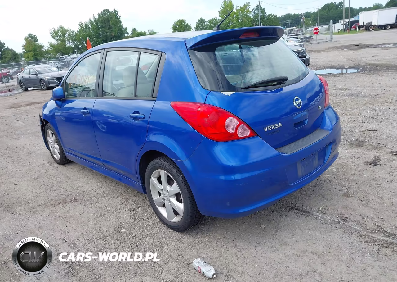 2010 Nissan Versa 1.8Sl VIN:3N1BC1CP9AL456133 - 3