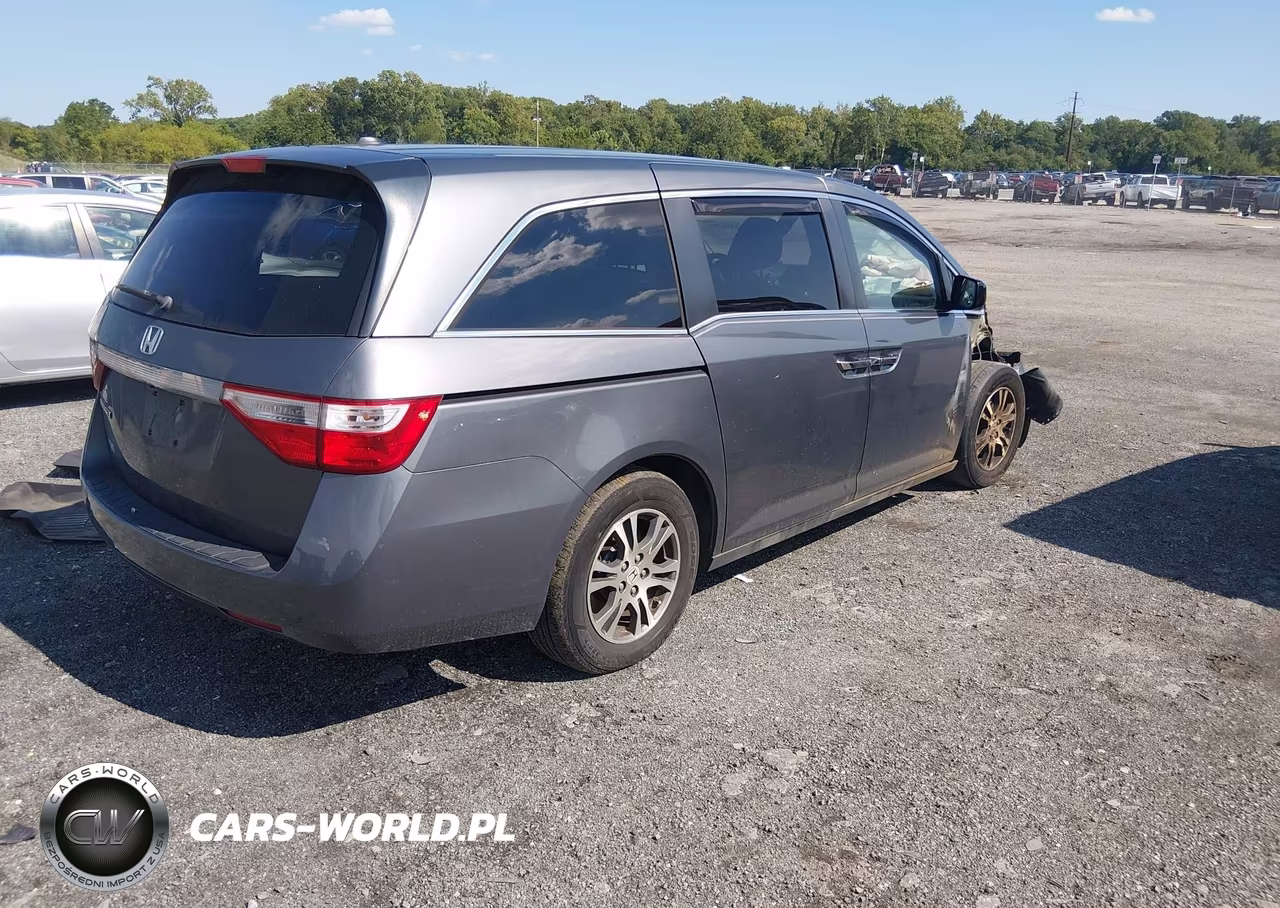2013 Honda Odyssey Ex-L VIN:5FNRL5H67DB065701 - 4