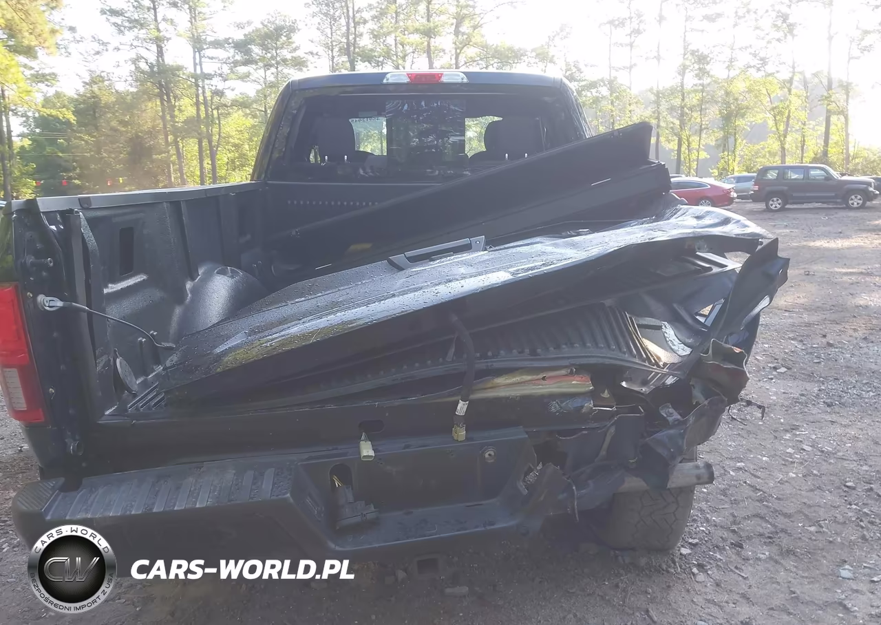 2019 Ford F-150 Xlt VIN:1FTFX1E44KKF21043 - 17
