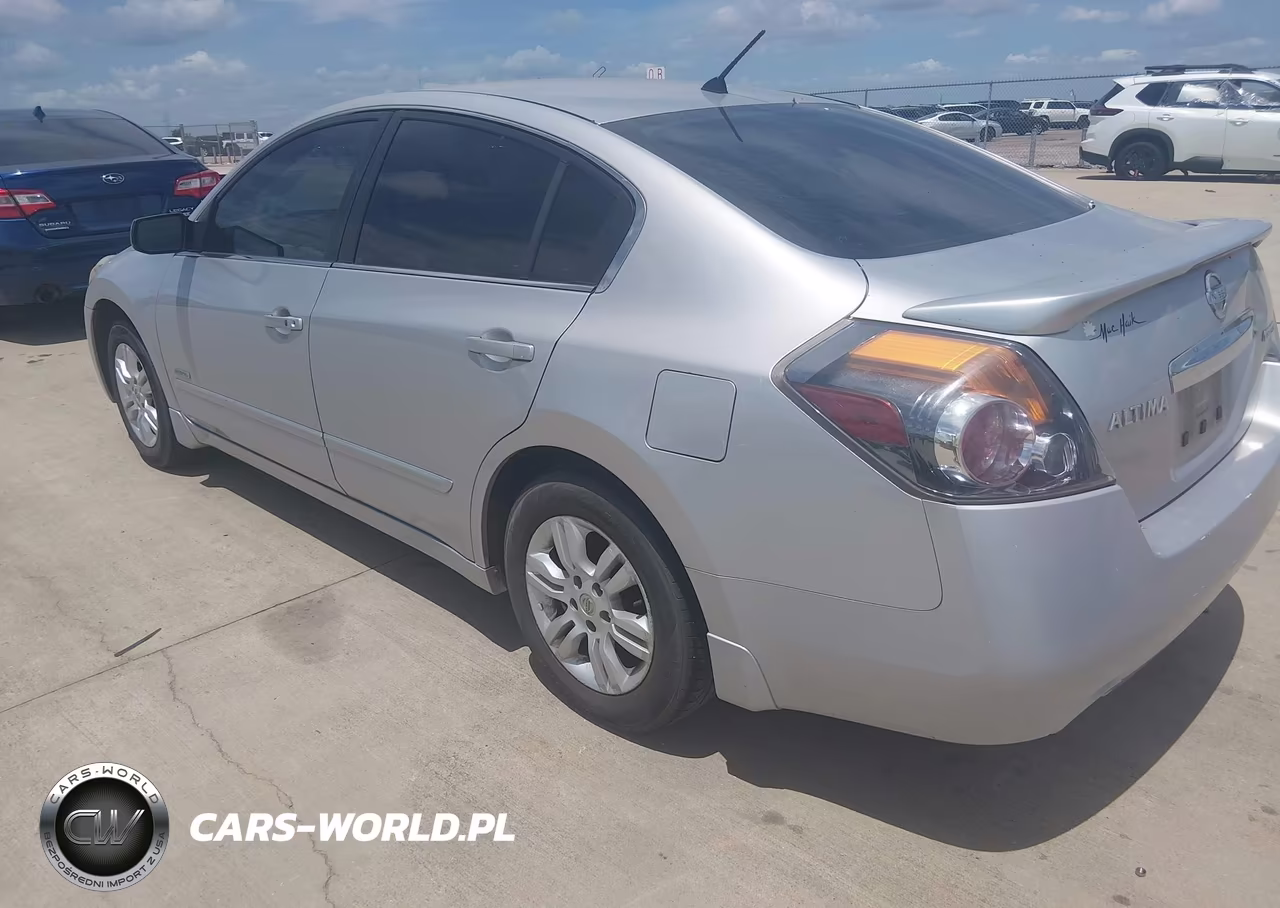 2010 Nissan Altima Hybrid VIN:1N4CL2APXAC116369 - 3