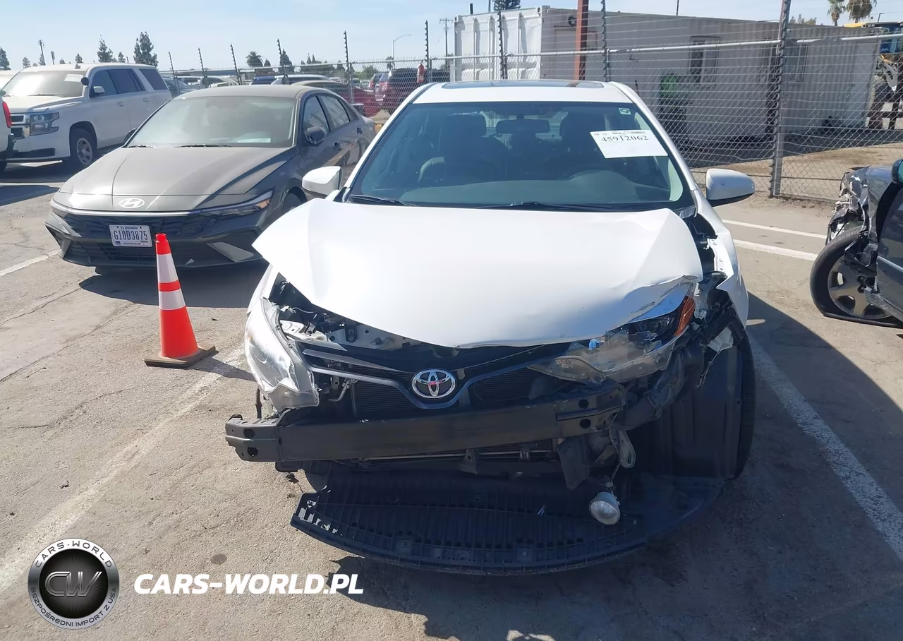 2015 Toyota Corolla Le Eco Premium VIN:5YFBPRHE4FP205456 - 13