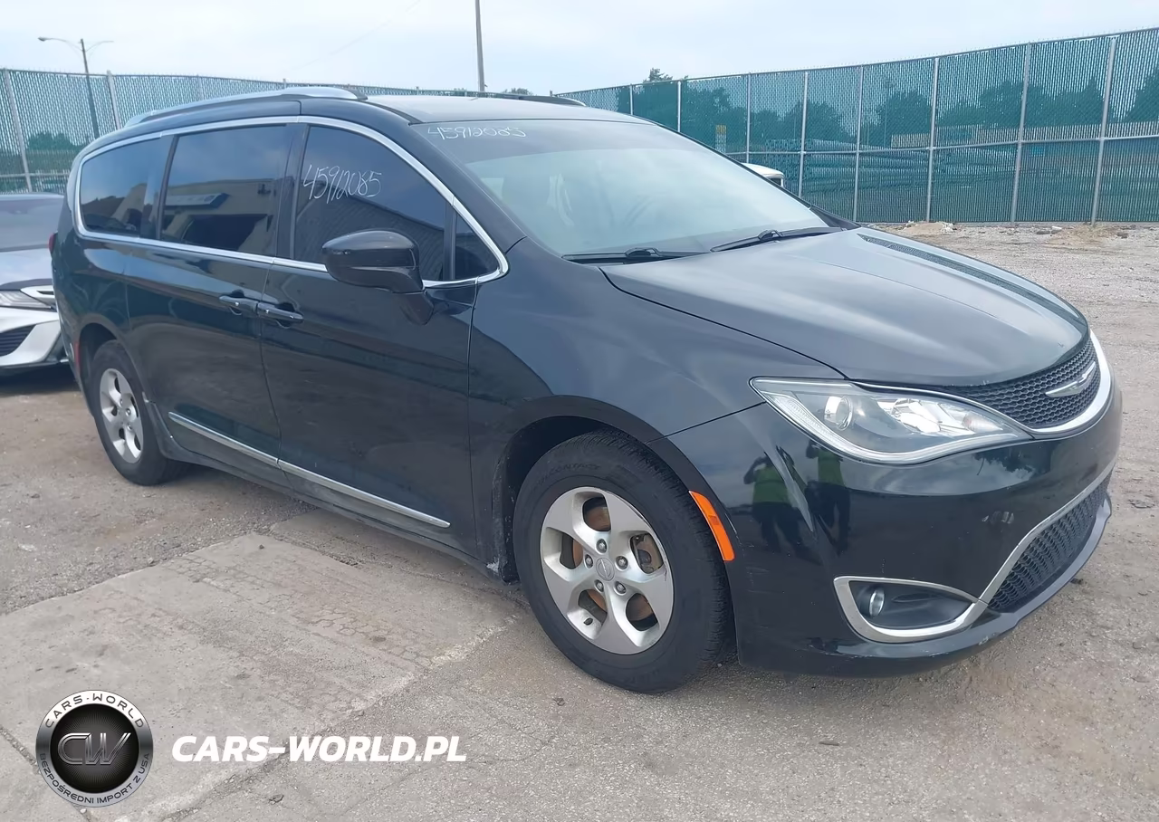 2017 Chrysler Pacifica Touring-L Plus VIN:2C4RC1EG8HR721517 - 1