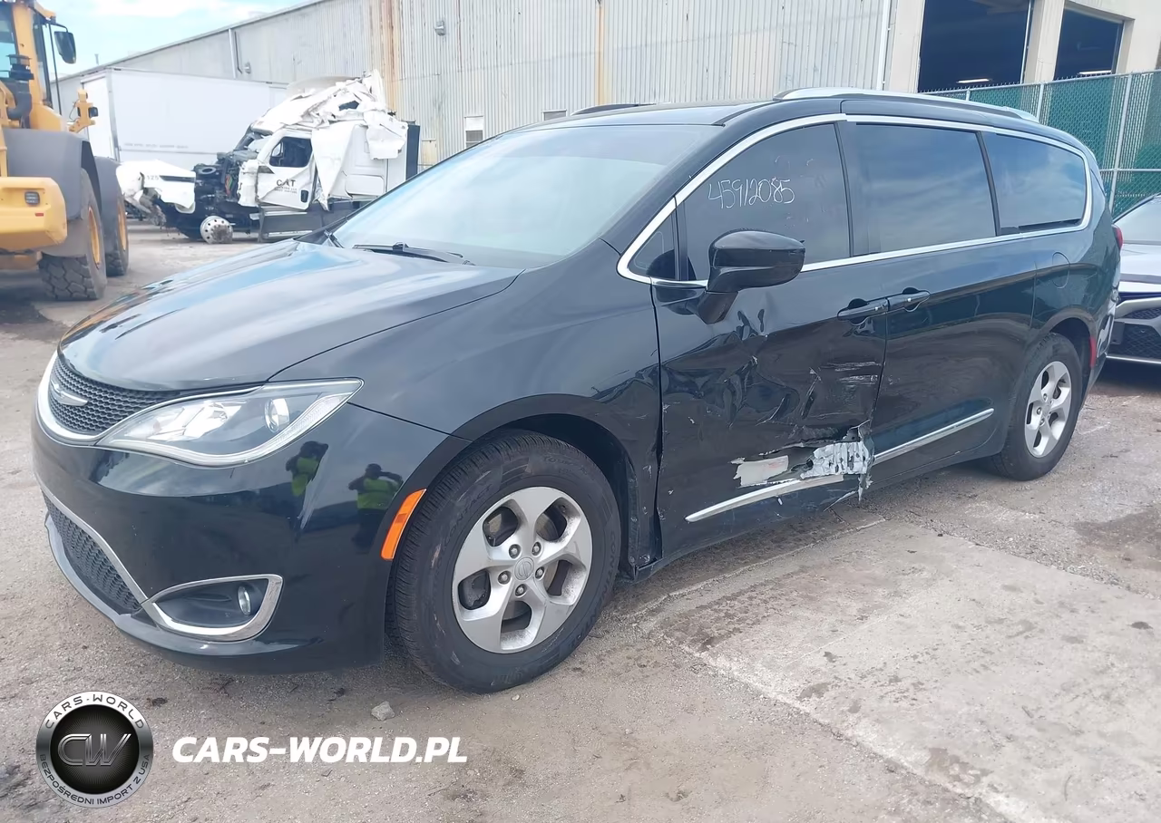 2017 Chrysler Pacifica Touring-L Plus VIN:2C4RC1EG8HR721517 - 2