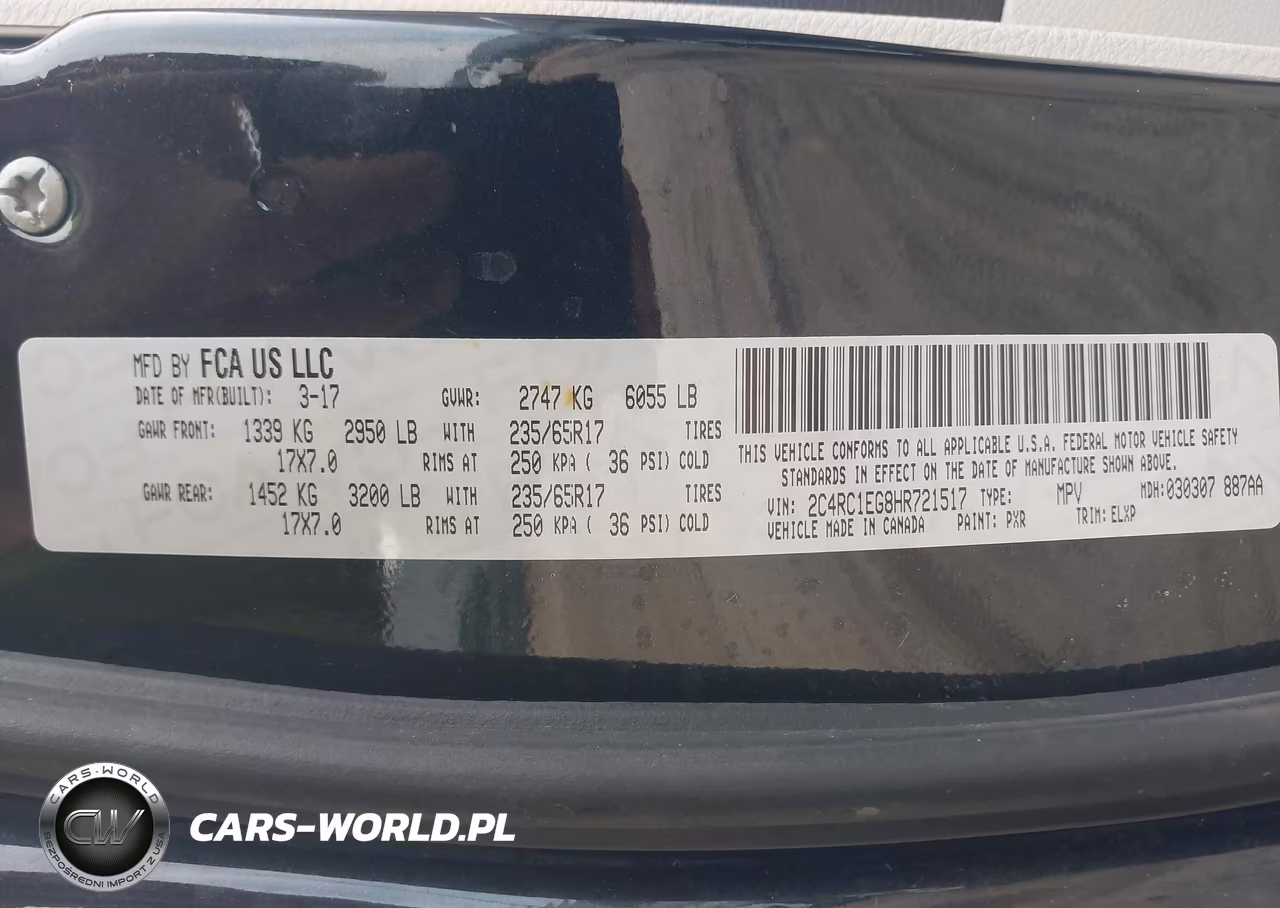 2017 Chrysler Pacifica Touring-L Plus VIN:2C4RC1EG8HR721517 - 9