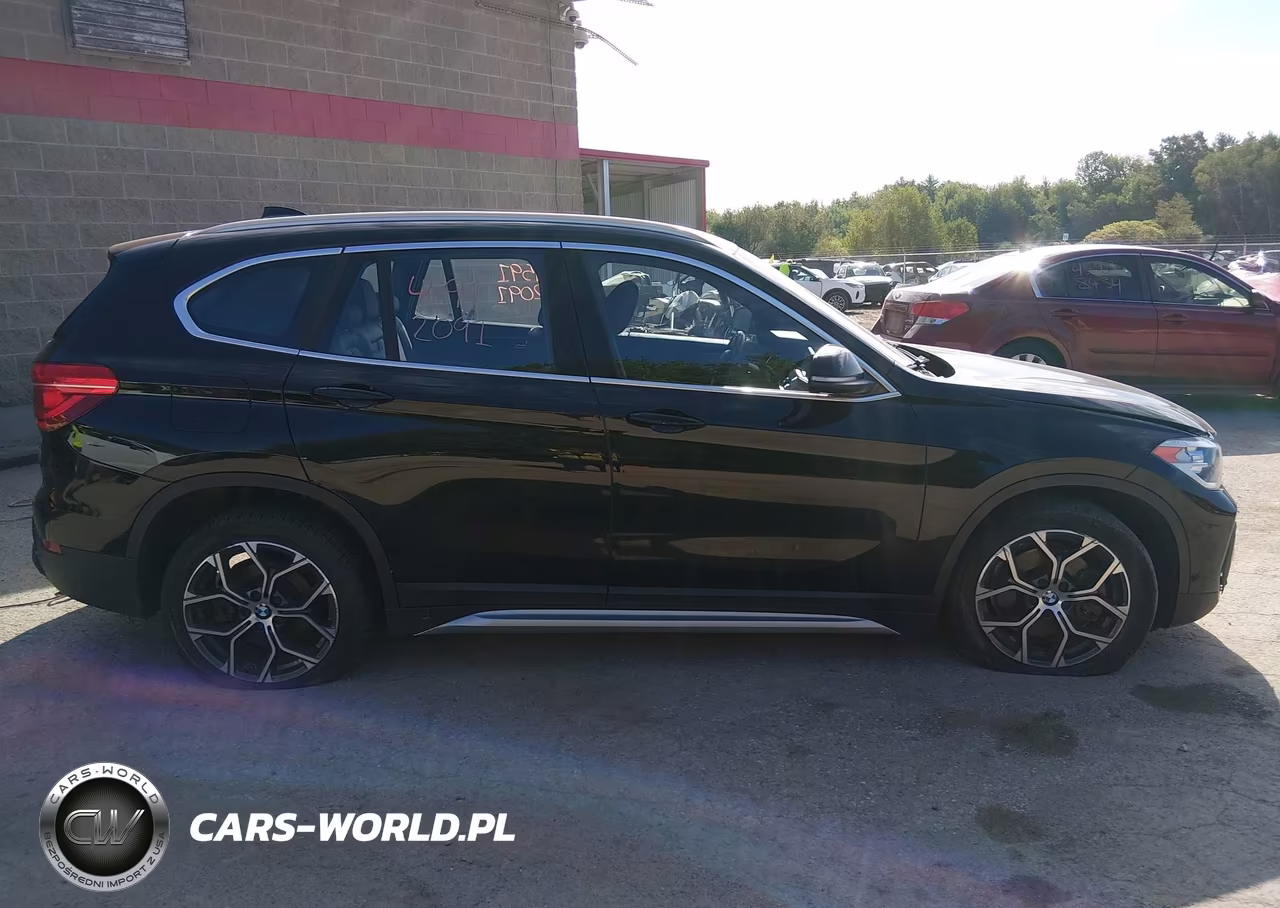 2021 BMW X1 xDrive28I VIN:WBXJG9C05M5S28099 - 13