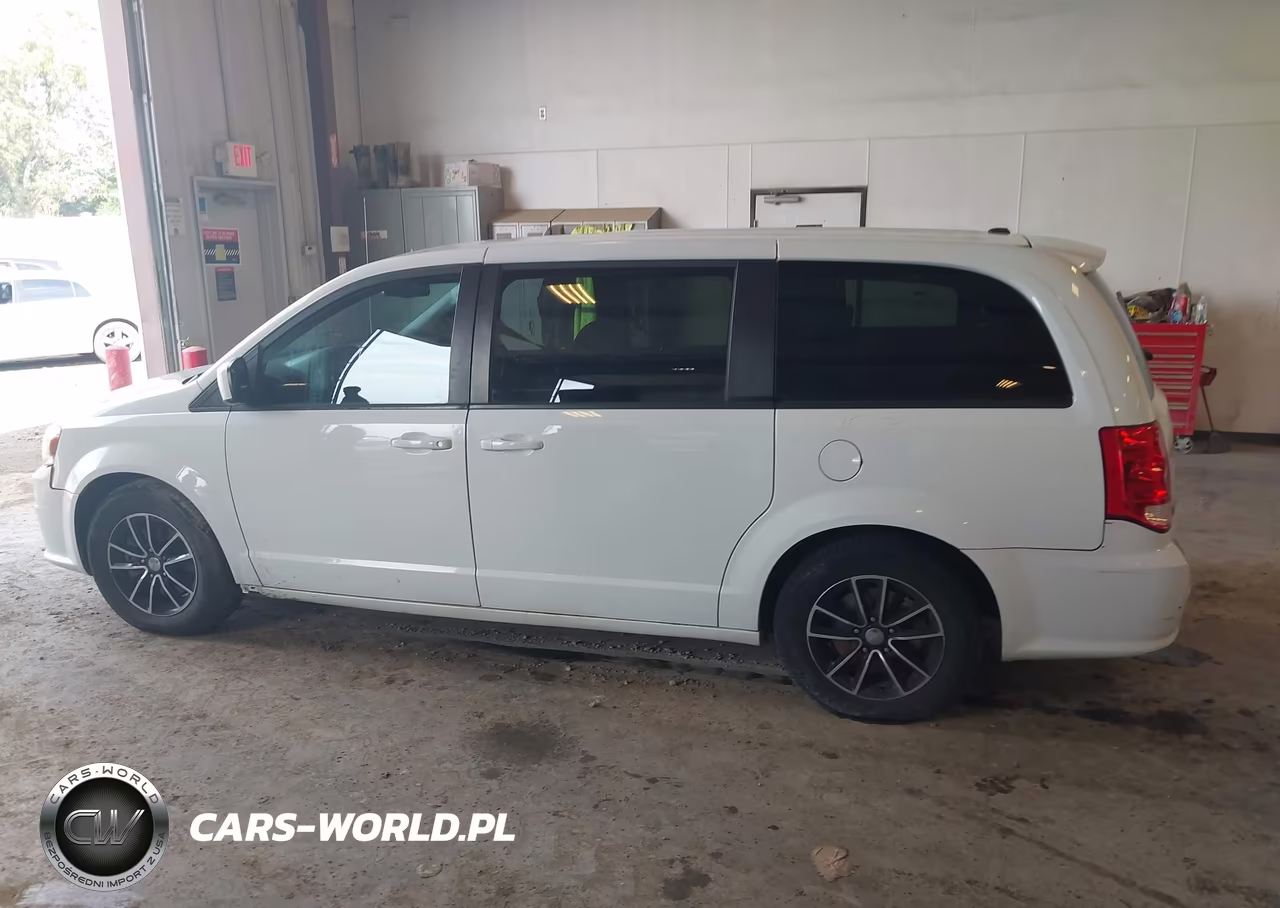 2018 Dodge Grand Caravan Se Plus VIN:2C4RDGBG3JR218181 - 14