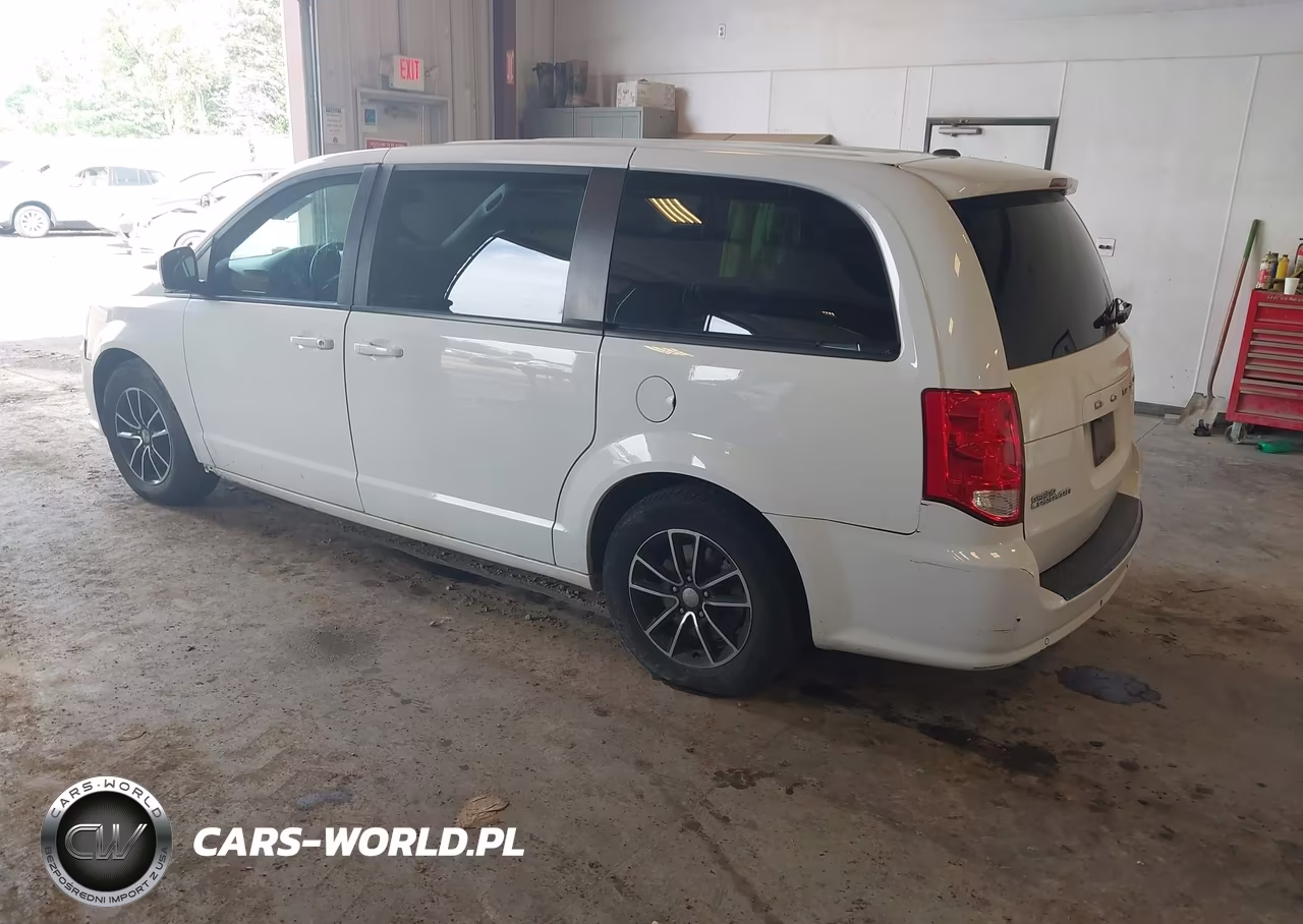 2018 Dodge Grand Caravan Se Plus VIN:2C4RDGBG3JR218181 - 3