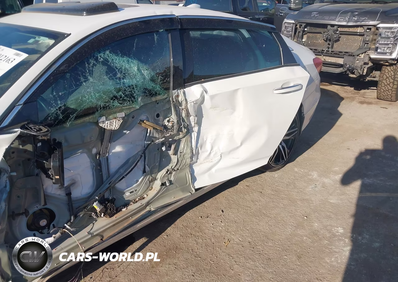 2021 Honda Accord Hybrid Touring VIN:1HGCV3F97MA021581 - 20