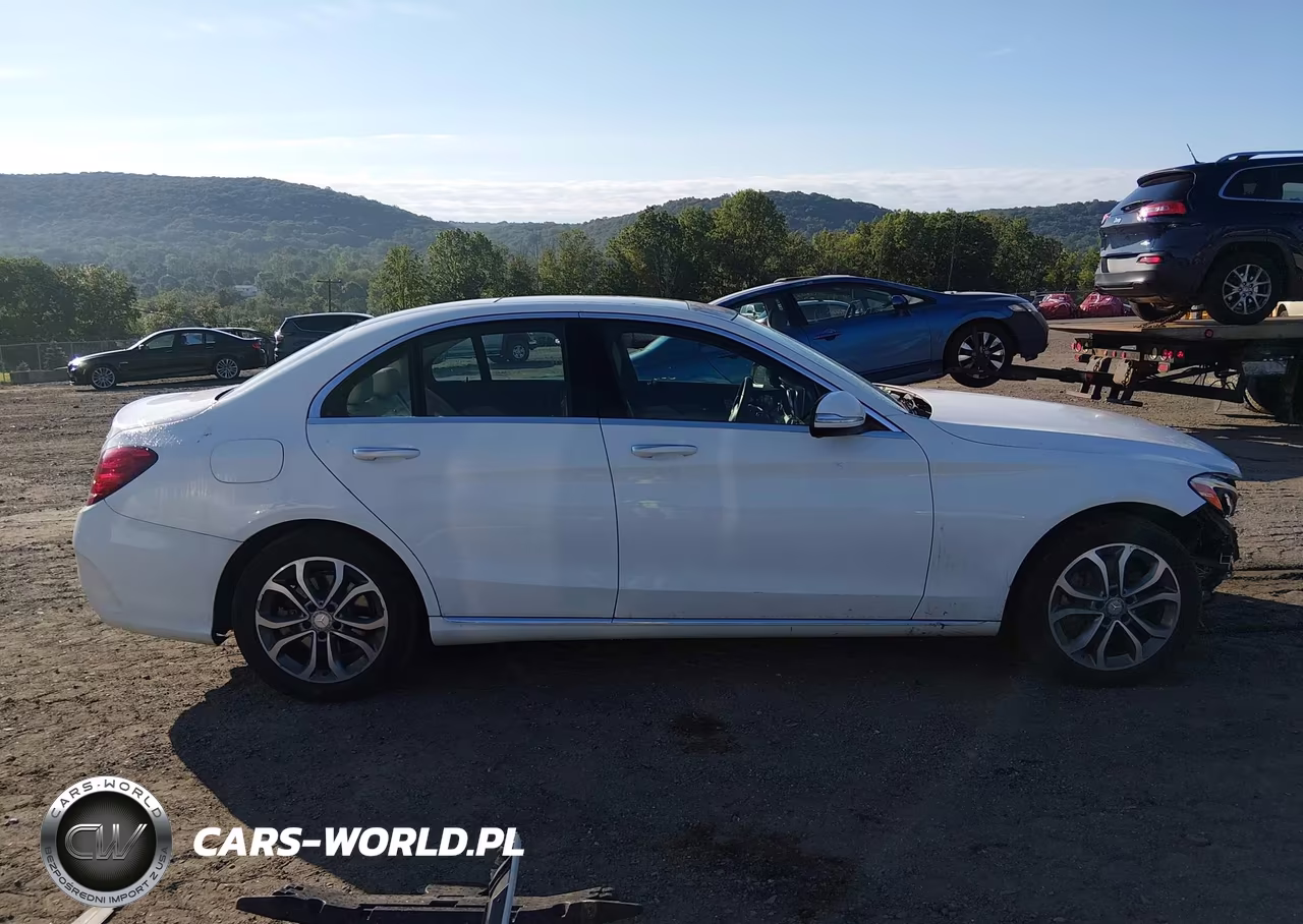 2015 Mercedes-Benz C 300 4Matic VIN:55SWF4KB4FU023420 - 14