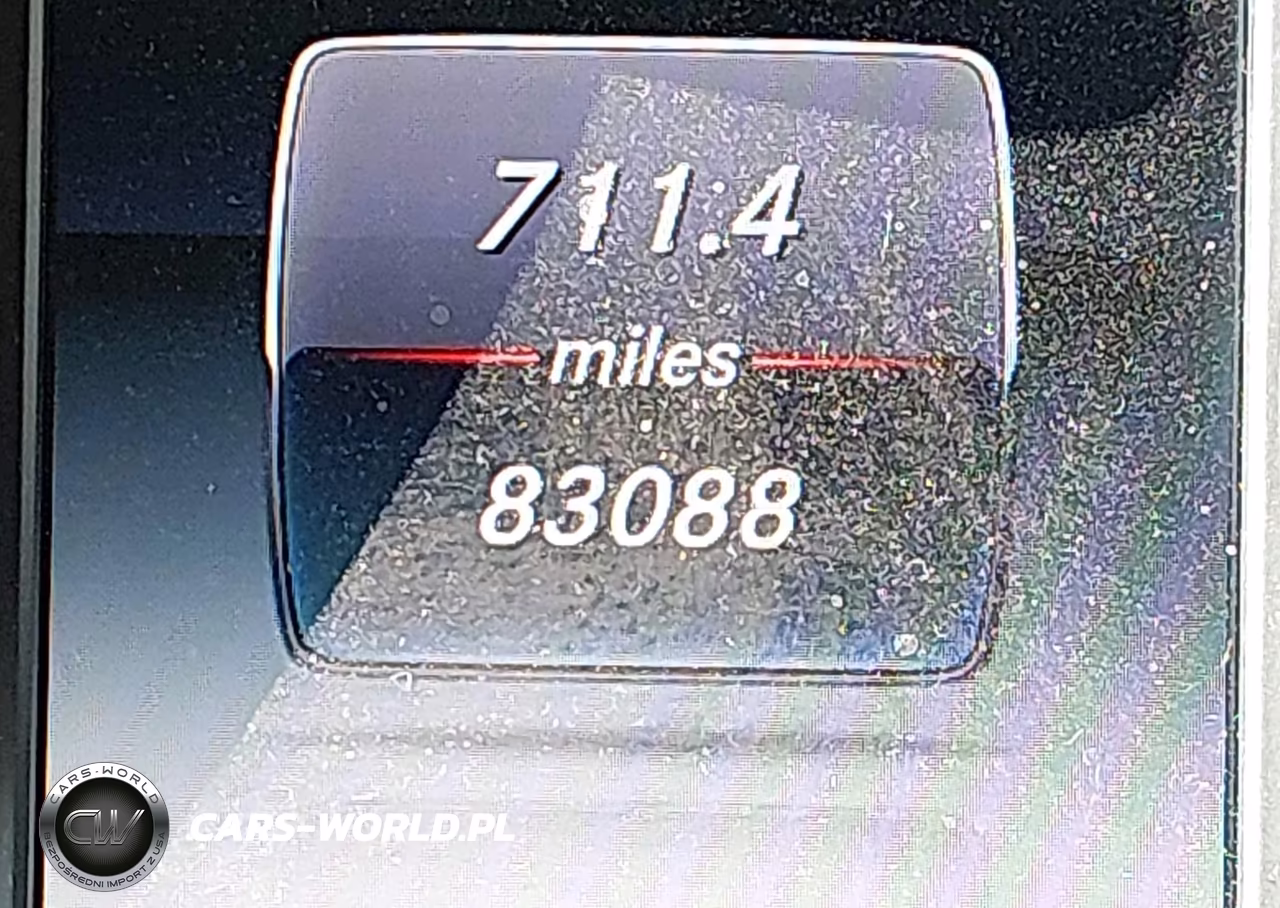 2015 Mercedes-Benz C 300 4Matic VIN:55SWF4KB4FU023420 - 16