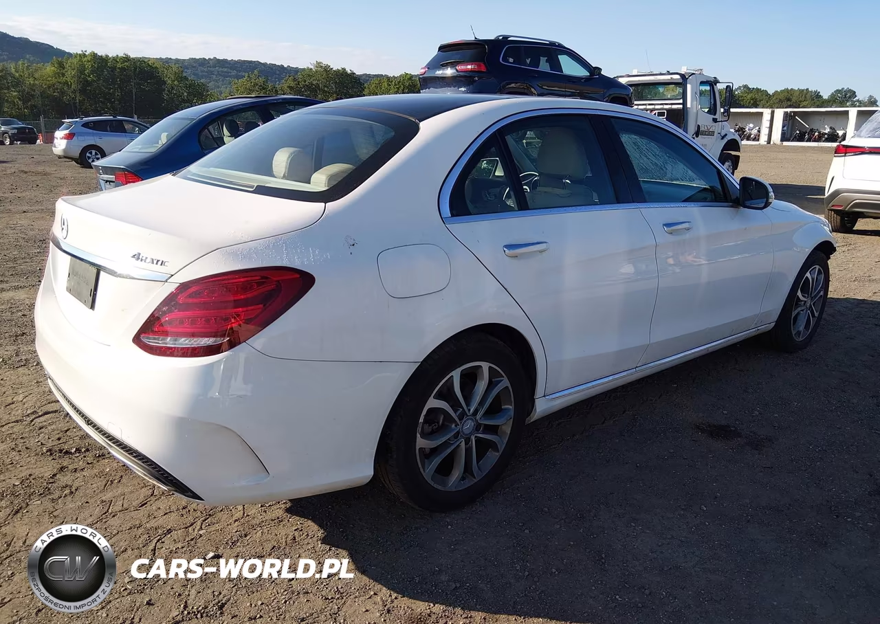 2015 Mercedes-Benz C 300 4Matic VIN:55SWF4KB4FU023420 - 4