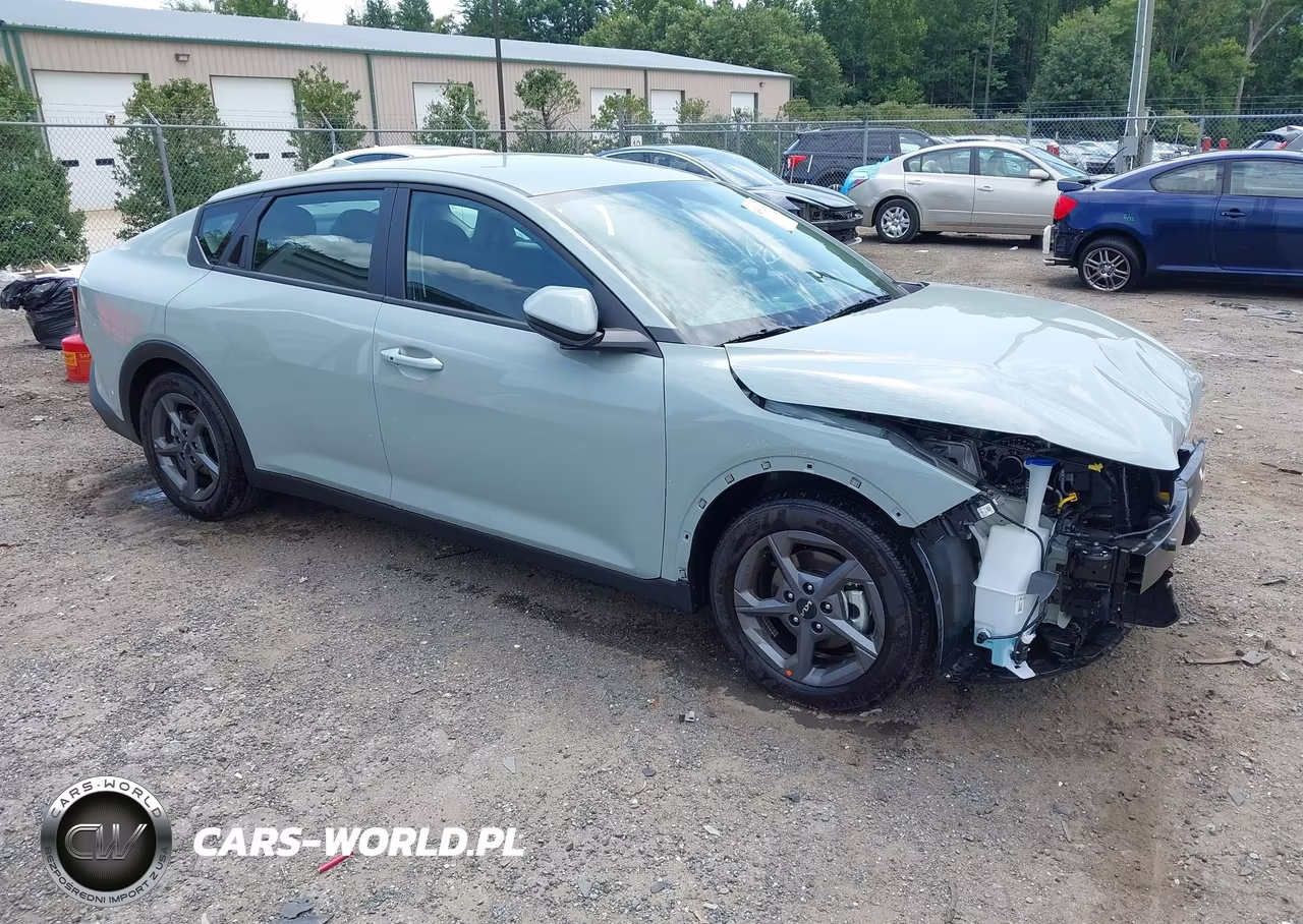 2026 Kia K4 Lxs