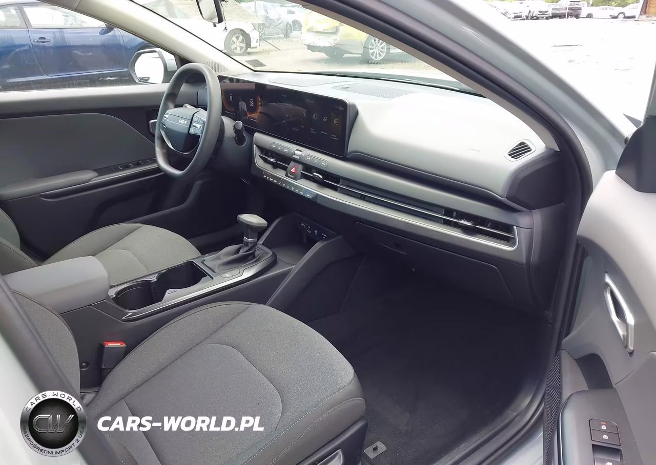 2026 Kia K4 Lxs VIN:3KPFT4DE5TE348693 - 5