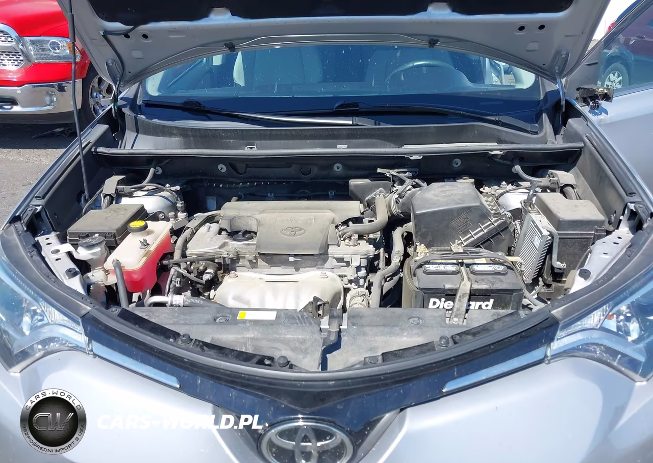 2017 Toyota Rav4 Xle VIN:2T3RFREV3HW610609 - 10