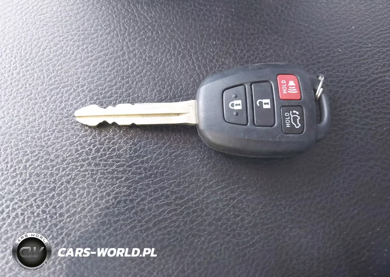 2017 Toyota Rav4 Xle VIN:2T3RFREV3HW610609 - 11