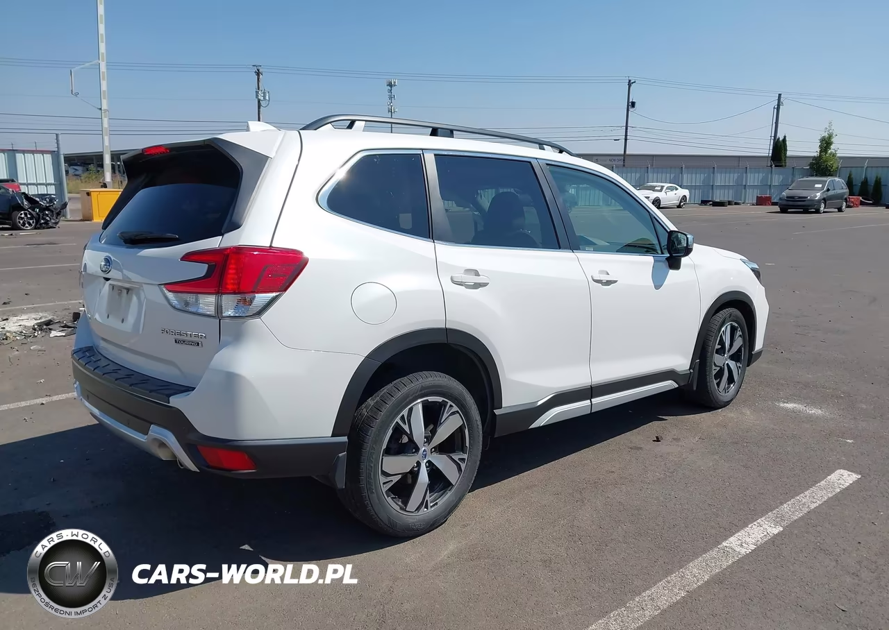 2020 Subaru Forester Touring VIN:JF2SKAXC6LH588700 - 4