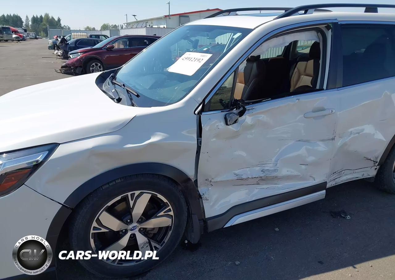 2020 Subaru Forester Touring VIN:JF2SKAXC6LH588700 - 6