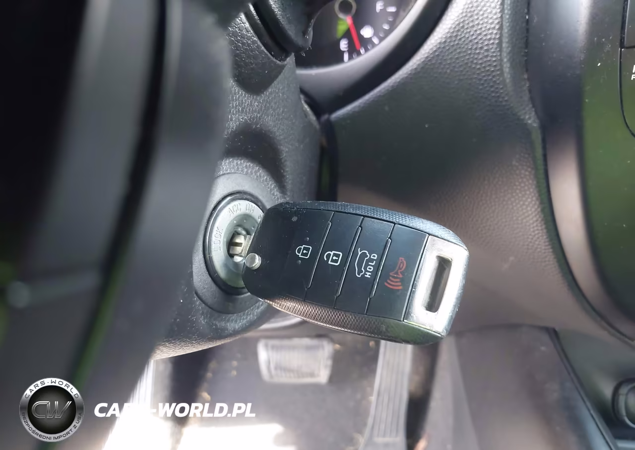 2019 Kia Soul + VIN:KNDJP3A59K7632565 - 11
