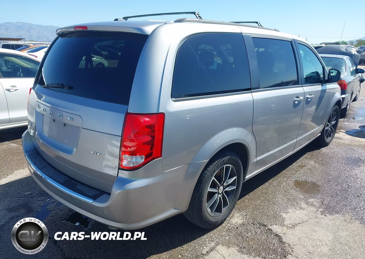 2019 Dodge Grand Caravan Gt VIN:2C4RDGEG0KR518936 - 4