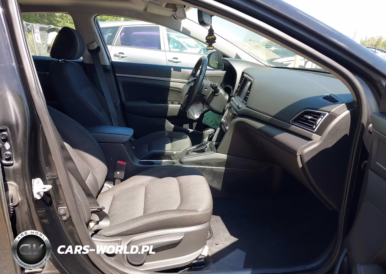 2017 Hyundai Elantra Value Edition VIN:KMHD84LF7HU347567 - 5