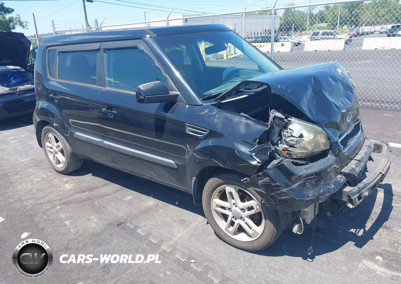 2011 Kia Soul +