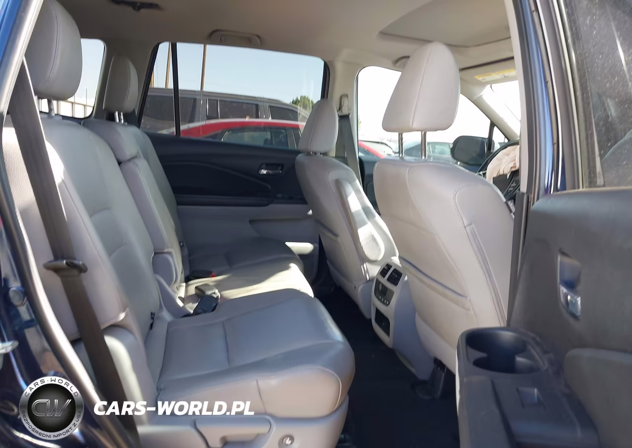 2018 Honda Pilot Ex-L VIN:5FNYF6H53JB070289 - 8
