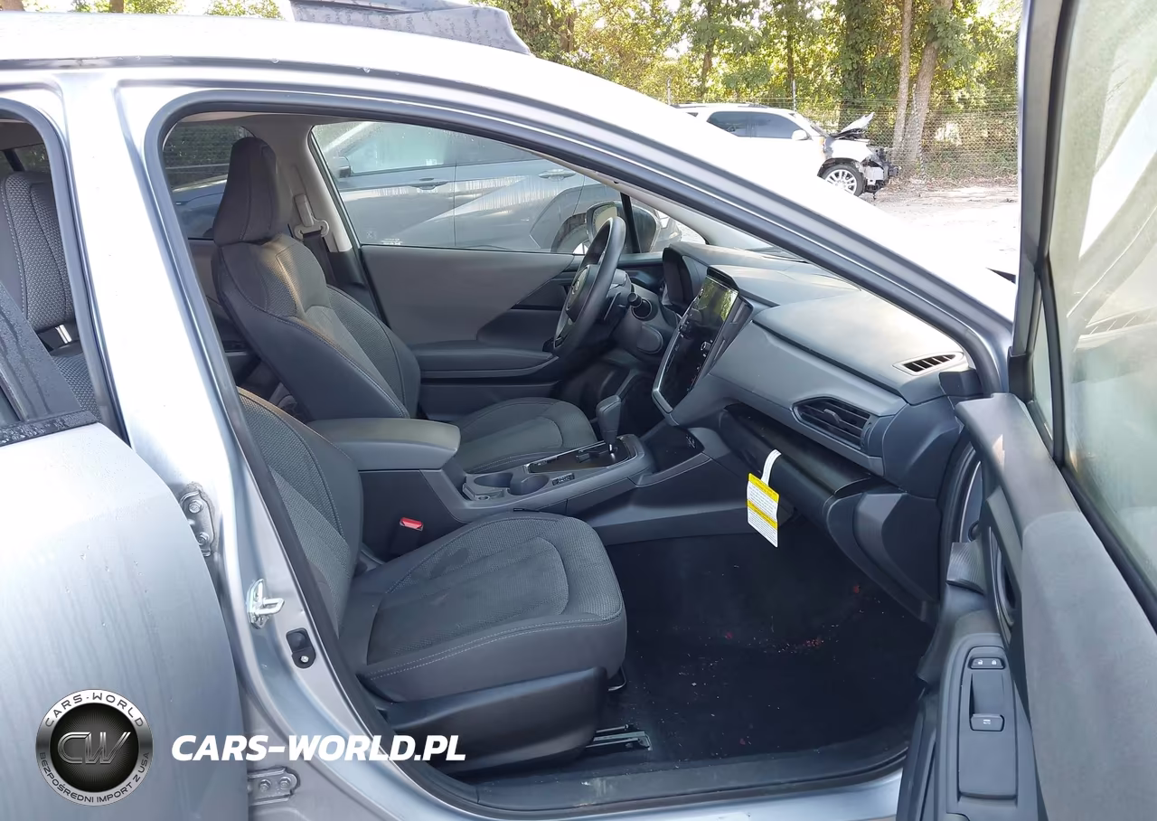 2024 Subaru Crosstrek Premium VIN:JF2GUADC3R8254427 - 5