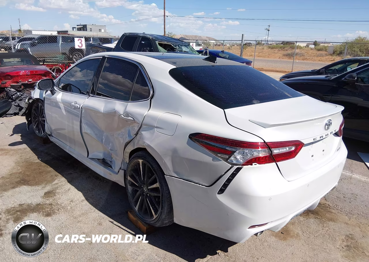 2018 Toyota Camry Xse VIN:4T1B61HK4JU071873 - 14