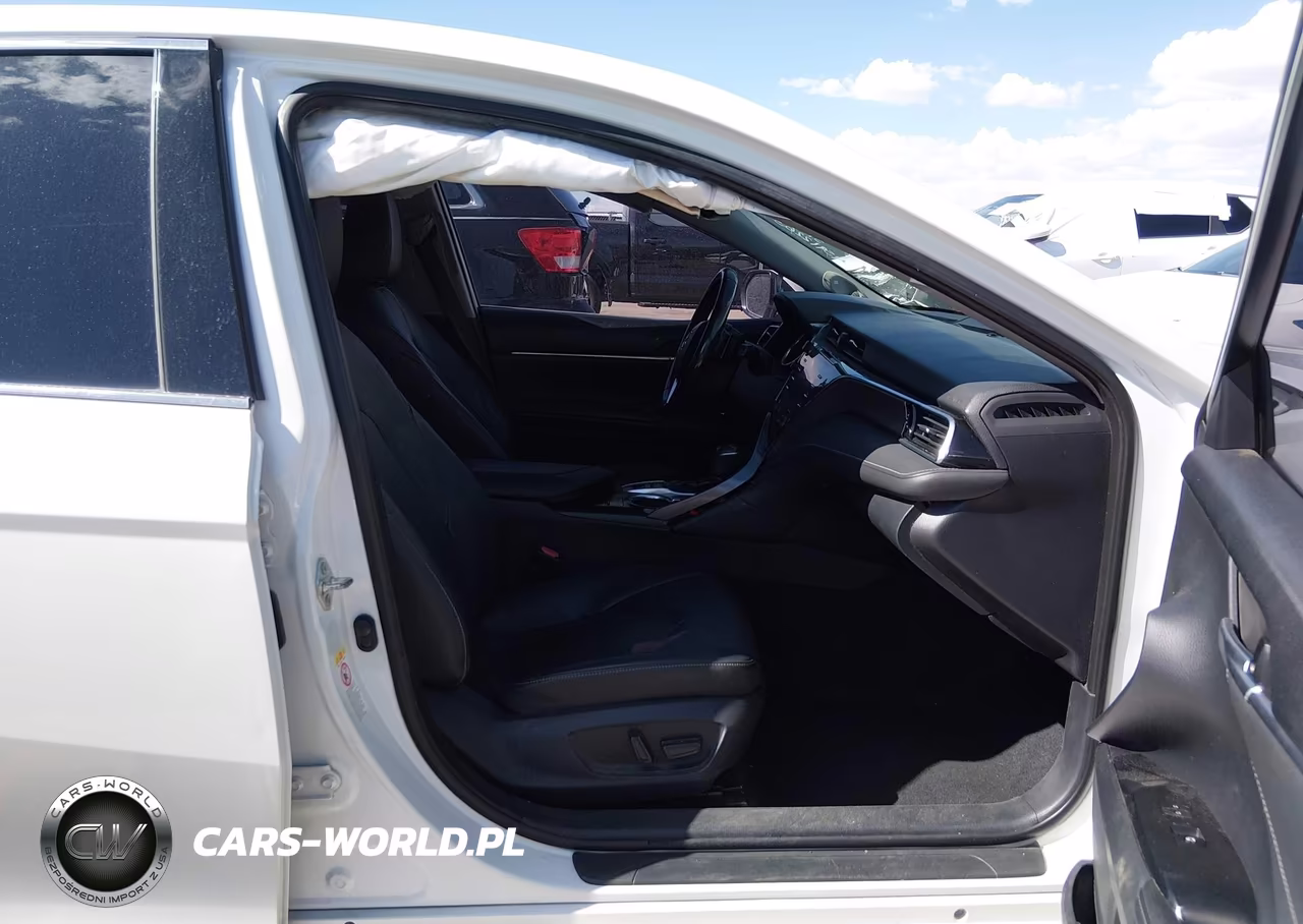2018 Toyota Camry Xse VIN:4T1B61HK4JU071873 - 5