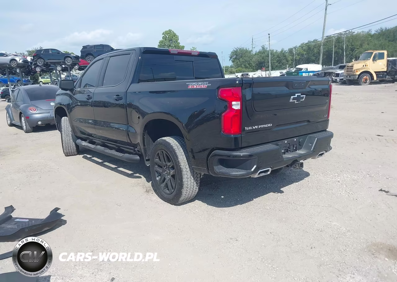 2026 Chevrolet Silverado 1500 4Wd Short Bed Lt Trail Boss VIN:3GCUKFE84TG116346 - 3