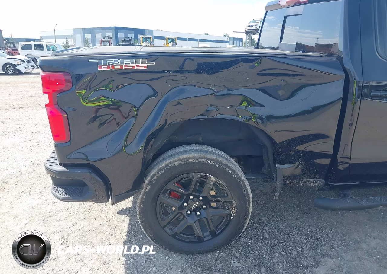 2026 Chevrolet Silverado 1500 4Wd Short Bed Lt Trail Boss VIN:3GCUKFE84TG116346 - 6