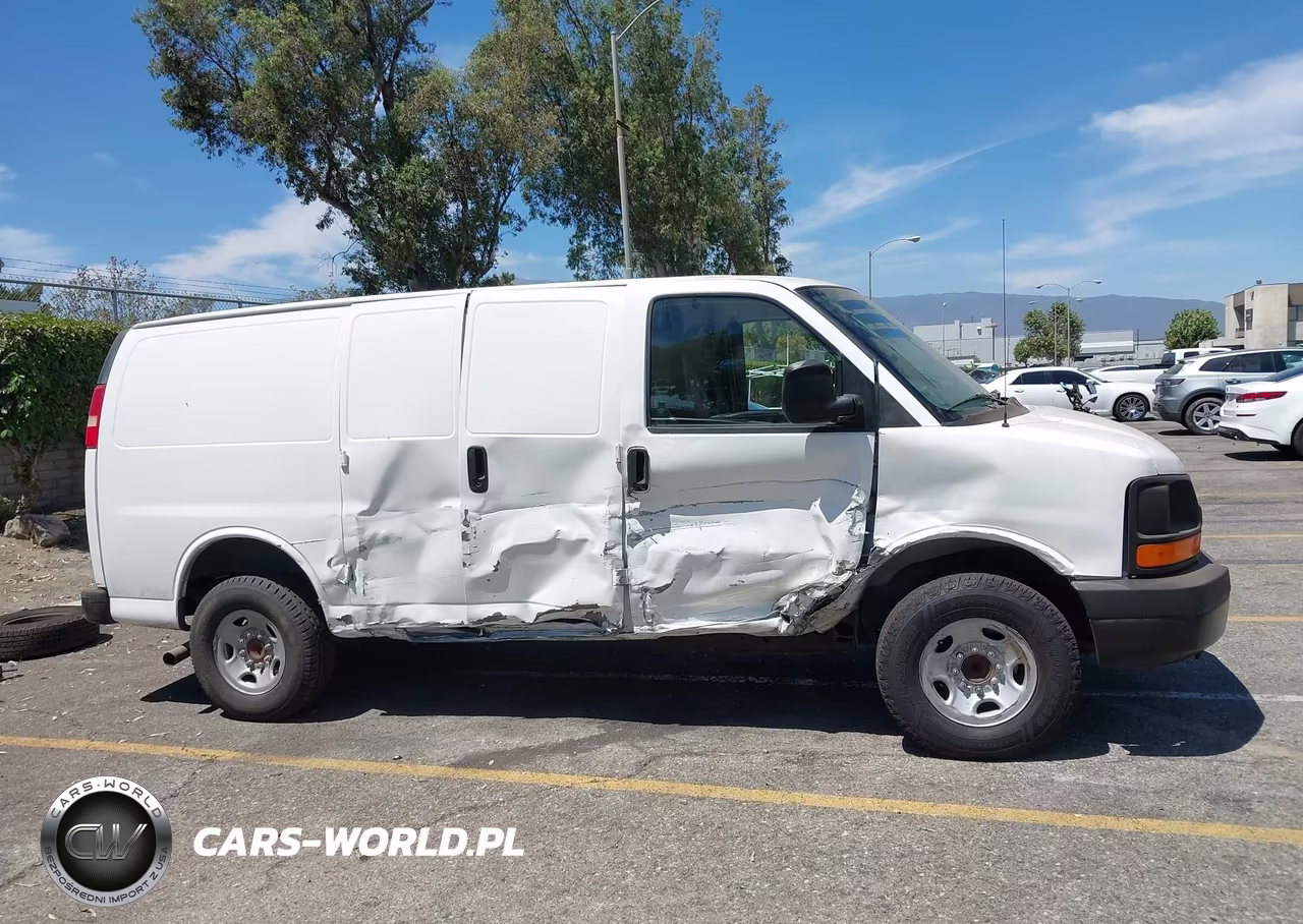 2007 Chevrolet Express Cargo Van Work Van VIN:1GCHG35U971226540 - 13