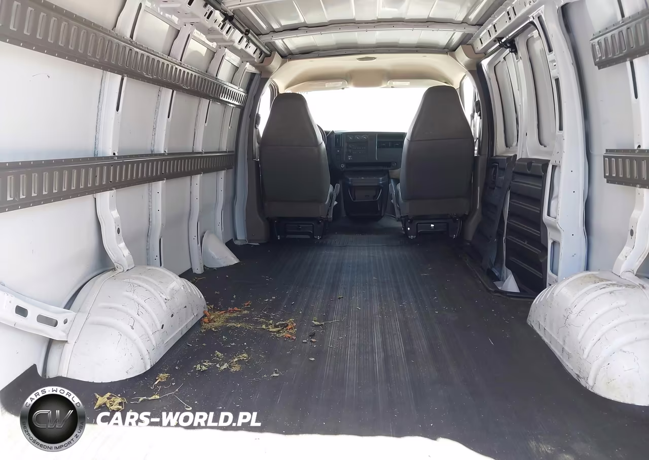 2007 Chevrolet Express Cargo Van Work Van VIN:1GCHG35U971226540 - 8