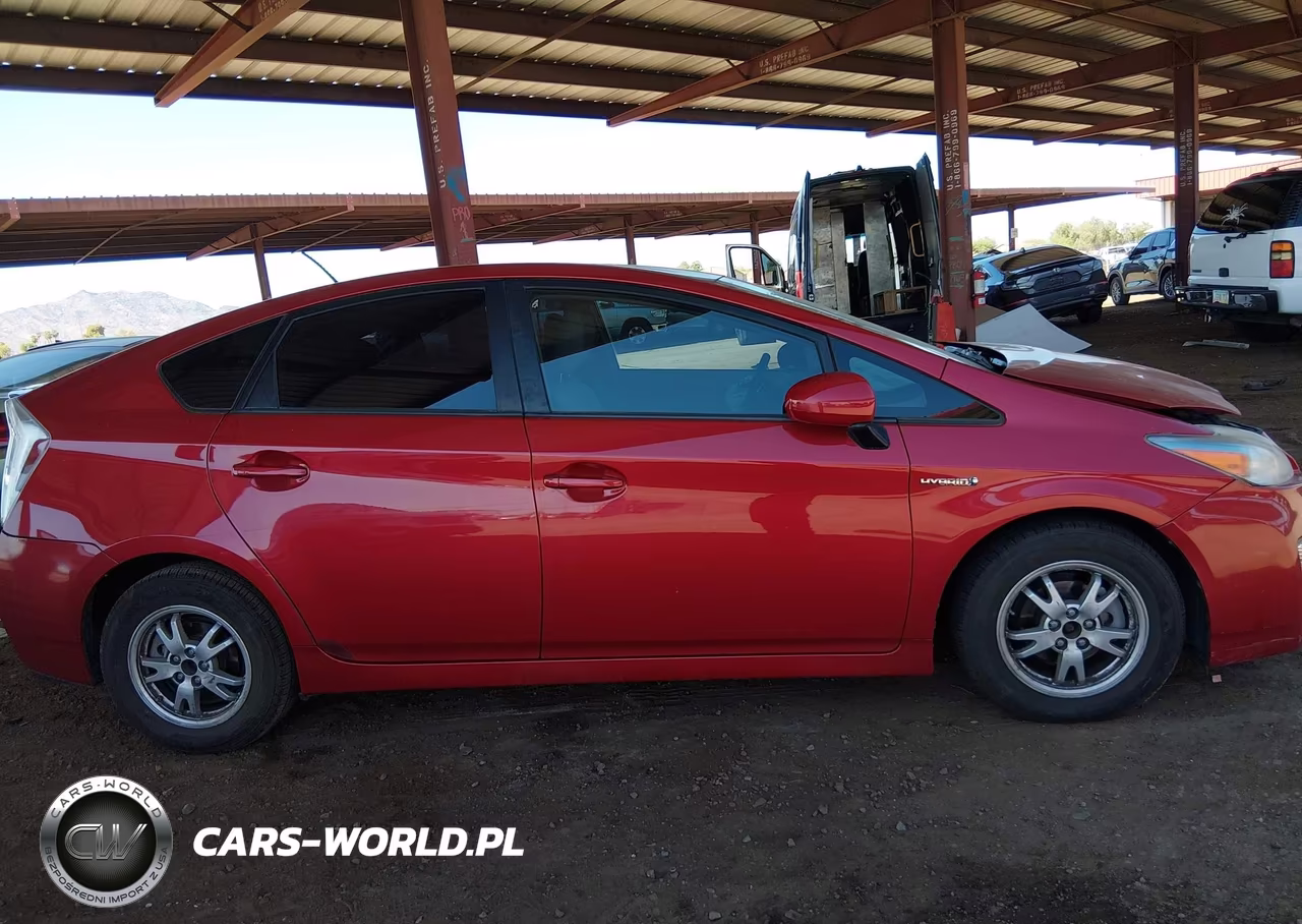 2011 Toyota Prius Three VIN:JTDKN3DU5B0267517 - 13