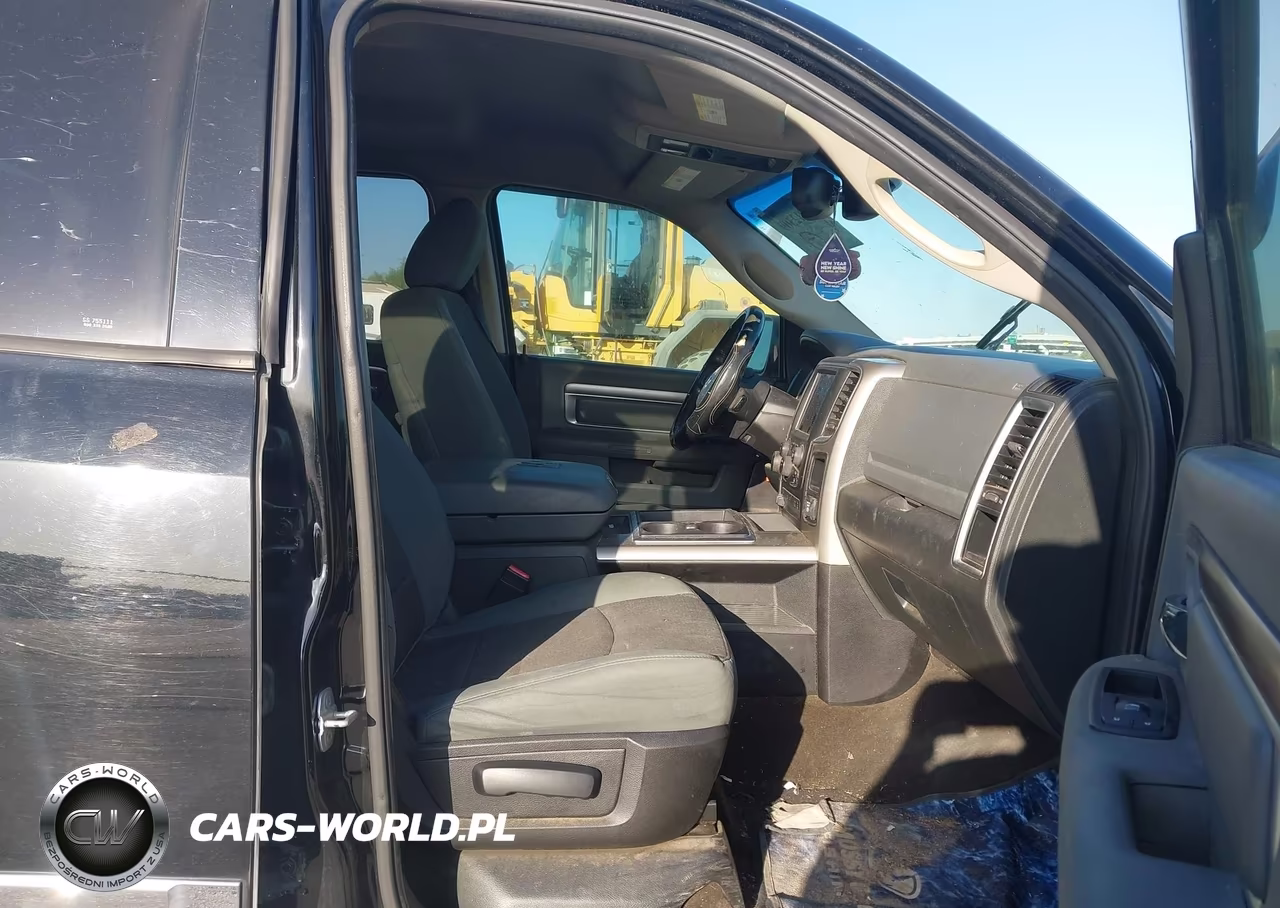 2015 Ram 1500 Lone Star VIN:1C6RR7LM8FS572135 - 5